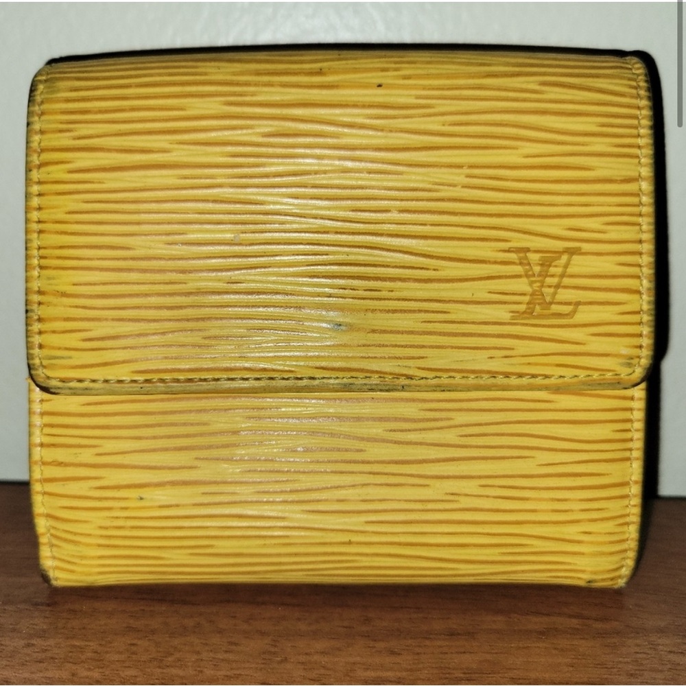 AUTH Louis Vuitton Pre-Loved Epi Porte Leather Tri-Fold Wallet LV RARE